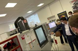 Kolínská průmyslovka otevřela nové učebny vybavené CNC soustruhy a CNC frézami