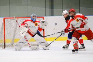 Foto: V nedělním zápase AKHL hokejisté HC Devils porazili HC Mamut 8:5!