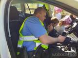 20220504175612_policie026: Kutnohorští policisté se s dětmi sešli na dopravním hřišti