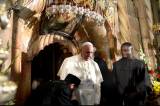 Výstavu fotografií z návštěvy papeže Františka v Izraeli můžete vidět v chrámu sv. Barbory