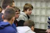5G6H9383: Foto: Děti z kutnohorských základních škol si vyzkoušely středoškolské lavice