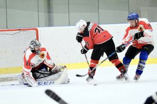 Foto: V pátečním zápase AKHL hokejisté HC Mamut porazili HC Devils 8:6!