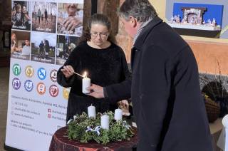 Výtěžek Benefičního koncertu První adventní svíčka pro charitu 146 500 Kč putuje Centru Přístav