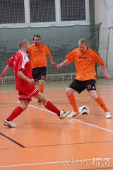 IMG_2443: Foto: V Kolíně se hrálo 4. kolo okresní futsalové ligy