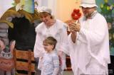 5G6H4789: Foto: Divadélko Kůzle dětem v MŠ Benešova II vyprávělo příběh o cestě do Betléma