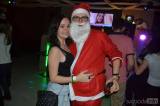 DSC_0208: Foto: Poděbradští hotelováci vítali prázdniny ve stylu vánoční párty