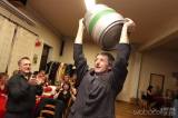 20230401010407_IMG_3390: Foto, video: V Bramborách v pátek tančili na Obecním plese, hlavní cenou tomboly byl sud piva!