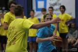 IMG_1847: Foto: V Kolíně se právě hraje charitativní basketbalový maratón