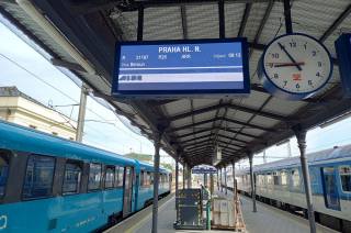 Nové eletronické tabule na nádražích zlepšují orientaci cestujících