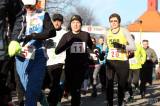 5G6H1729: Závodníky 31. Silvestrovského běhu ve Svatém Mikuláši přivítalo mrazivé počasí