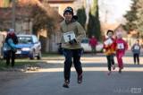 5G6H1867: Závodníky 31. Silvestrovského běhu ve Svatém Mikuláši přivítalo mrazivé počasí
