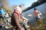 koupacka12: Foto: Na Kraskově se na Silvestra plavalo v rybníce