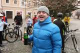 5G6H3107: Foto: Bikeři si na Nový rok připili tradičně na kutnohorském Palackého náměstí