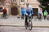 5G6H3202: Foto: Bikeři si na Nový rok připili tradičně na kutnohorském Palackého náměstí