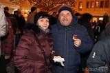 20231204202228_IMG_9467: Foto, video: Barborky rozsvítily vánoční strom na Palackého náměstí v Kutné Hoře!