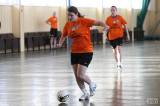 5G6H5788: Foto: Vítězství v sobotním fotbalovém turnaji žen oslavují Čáslavandy