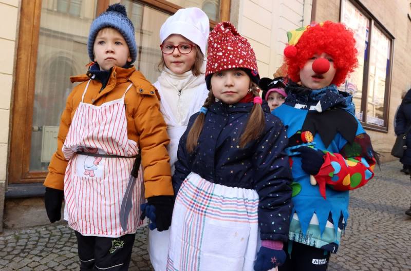 Foto: „Sláva masopustu“, provolávaly děti z Mateřské školky Pohádka v ulicích Kutné Hory!