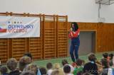 20240312225127_DSC_0120: Foto: Základní školu ve Vrdech navštívila mistryně světa a olympijská medailistka Šárka Kašpárková!