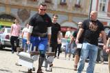 ah1b0038: Foto: Amatérští siláci se utkali na Karlově náměstí v Kolíně