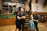 5G6H5988: Foto, video: Na paběnickém Sportovním plese nemohla chybět Montgomery s tancem na stole!