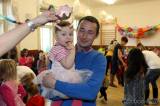 5G6H6785: Foto: Pořádná karnevalová párty se rozjela v neděli v kutnohorském Domě dětí a mládeže