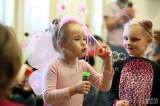 5G6H6810: Foto: Pořádná karnevalová párty se rozjela v neděli v kutnohorském Domě dětí a mládeže