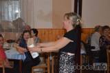 DSC_0718: Foto: Vítěz tomboly si z hasičského plesu v Kozohlodech odnesl vepřovou hlavu!