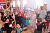 IMG_5661: Foto: Děti se po roce opět bavily na Dětském karnevalu v kutnohorském Lorci