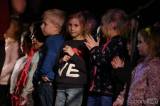 img_0947: Foto: Škola z Marsu přivedla na divadelní podium kolínské děti i jejich učitelky