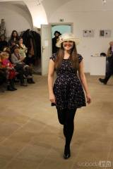 20160304_IMG_7879: Foto: Salon Meluzína představil na módní přehlídce dámské modelové klobouky