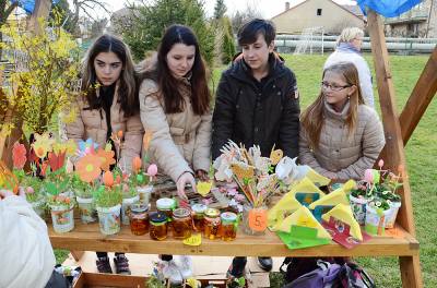 Foto: Na Základní škole Prokopa Velikého přivítali jaro školním trhem