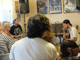 dscf3594: Foto: V kutnohorském Blues Cafe zahrála francouzská dvojice DIRTY DEEP