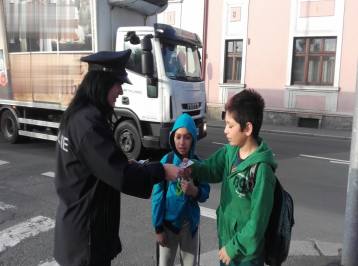 Dopravně bezpečnostní akce - Na školáky na Kutnohorsku dohlíží „Zebra“