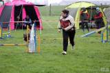 20160410_IMG_0050: Foto: Závody v agility na kutnohorském cvičáku otestovaly spolupráci psovoda se psem