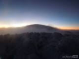 20160412_ms15: Pohled z vrcholu Veintimilla na vrchol Whymper - Výstup na Chimborazo - nejvzdálenější bod od středu země