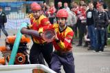 20160424_IMG_1043: Foto: Z poháru starosty obce Hostovlice se radují hasiči z Kynice a hasičky z Golčova Jeníkova