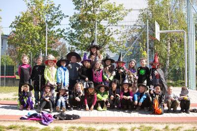 Foto: Děti z kolínské Jedničky si užily čarodějnice již o den dřív