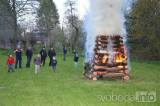 20160503_DSC_0737: Foto: Čarodějnici spálili také v Bratčicích na připravné hranici