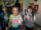 20160512_P1150018: Foto: Děti z 1. A Základní škola T.G. Masaryka rozdávaly radost