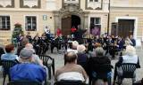 20160612_DSCF7053: Foto: Centrum Kutné Hory oživil promenádní koncert skupin z Kmochova Kolína