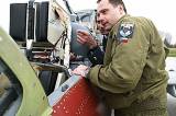 Aktualizováno: Bitevníku 195-ALCA se u Kolína za letu uvolnil kryt kabiny