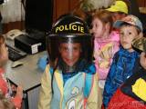 20160621142552_pol_uj12: Děti z Mateřské školy Vavřinec navštívily policejní oddělení v Uhlířských Janovicích