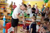 20160623172901_5G6H6262: Foto: Laďka Šibravová a Petr Štolba vypravili do velké školy další desítky dětí