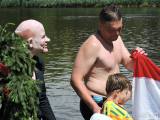 dscn4461: Foto: Čáslavská neckyáda bavila, na hladinu Podměstského rybníka vyplula nejrůznější plavidla