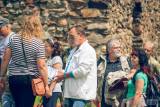 20160719104846_23web: Foto: Letošní festival Folk na Lichnici přilákal na zřiceninu hradu desítky návštěvníků