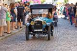 20160821001641_IMG_0552m: Foto: Centrum Kutné Hory patří o víkendu především historickým vozidlům