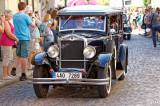 20160821001642_IMG_0563m: Foto: Centrum Kutné Hory patří o víkendu především historickým vozidlům
