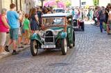 20160821001644_IMG_0585m: Foto: Centrum Kutné Hory patří o víkendu především historickým vozidlům
