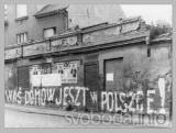 20160821173330_20: ulice Generála Moravce - Vzkaz okupačním vojákům napsaným vápnem na zeď se v Čáslavi dochoval dodnes