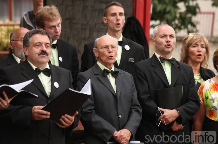 Kutnohorský Učitelský smíšený pěvecký sbor Tyl zazpívá v chrámu sv. Barbory